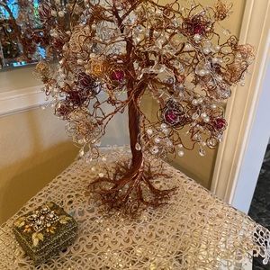 Ornate Detailed Tree - (20%=$99) lowest price ever (excluding coupons)
